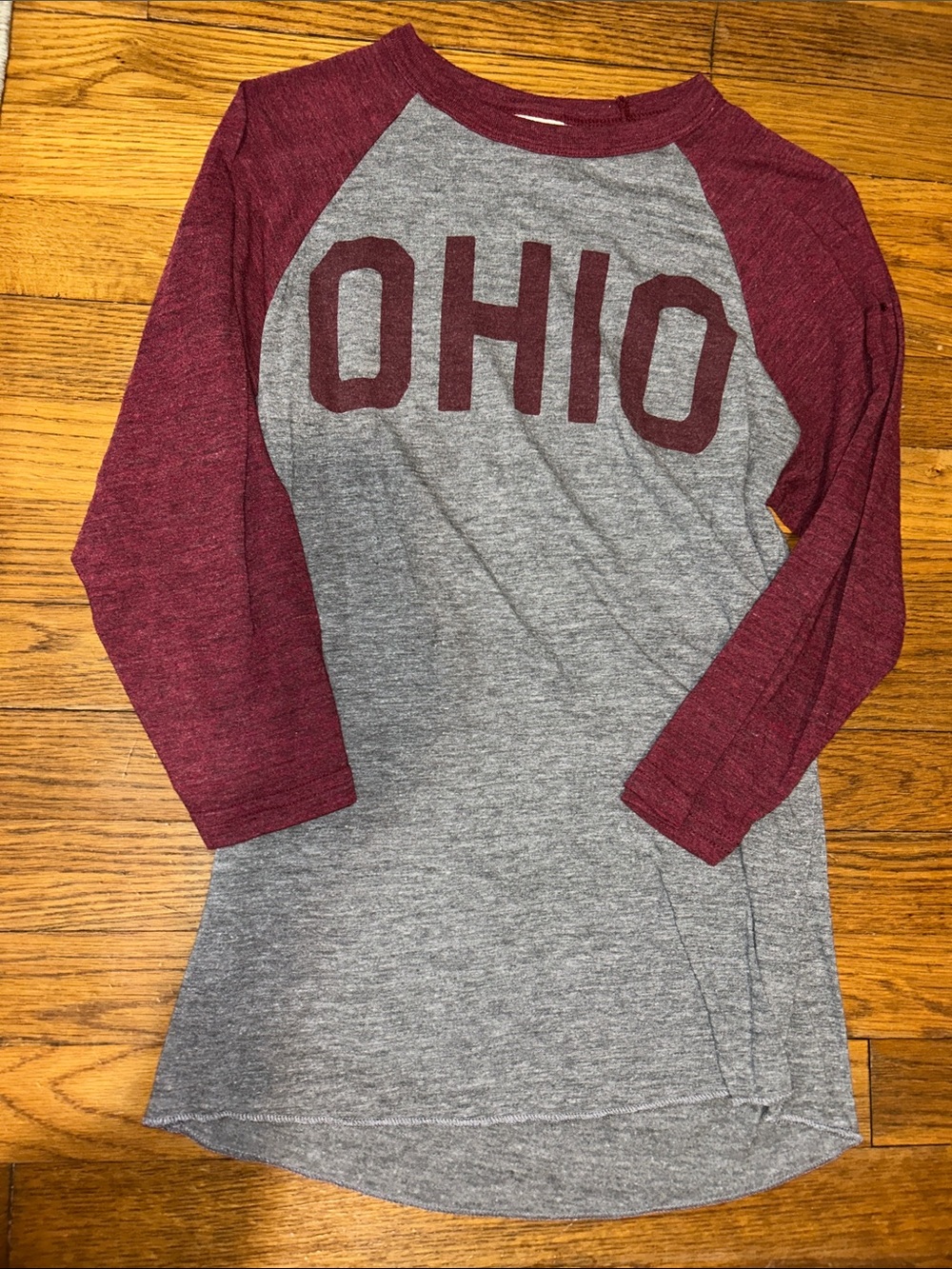 HOMAGE Gray Body Maroon Raglan 3/4 Sleeve Tee